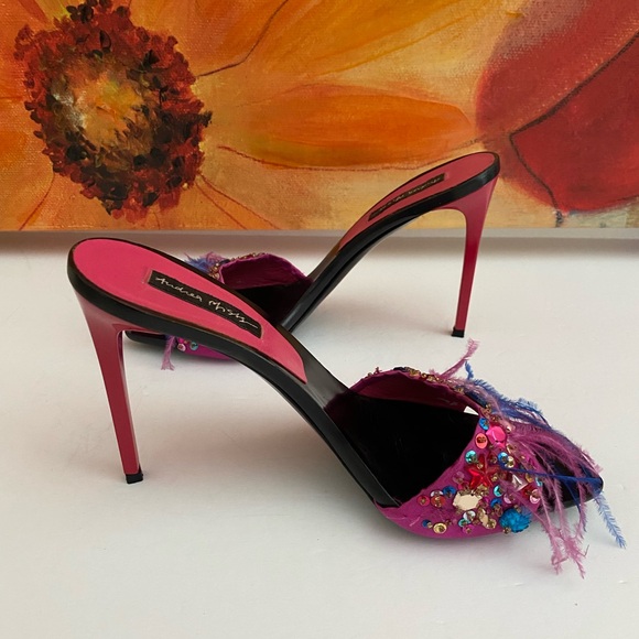 Andrea Fuchsia Feather Embellished Sandal Size 38 Italy - Picture 6 of 8
